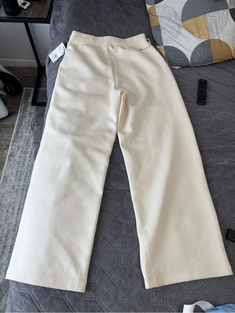 Calia Light Cream Zip-Front Sweatshirt and Pants Set - Picture 4 of 11